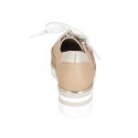 Chaussure pour femmes à lacets avec fermeture éclair en cuir beis y imprimé lamé platine talon compensé 4 - Pointures disponibles:  34, 42, 43, 44, 46