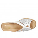 Mule pour femmes en cuir blanc et daim blanc avec pois argent imprimé talon compensé 6 - Pointures disponibles:  42, 43, 44, 45