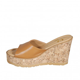 Sabot da donna in pelle cuoio plateau e zeppa 9 - Misure disponibili: 31 2