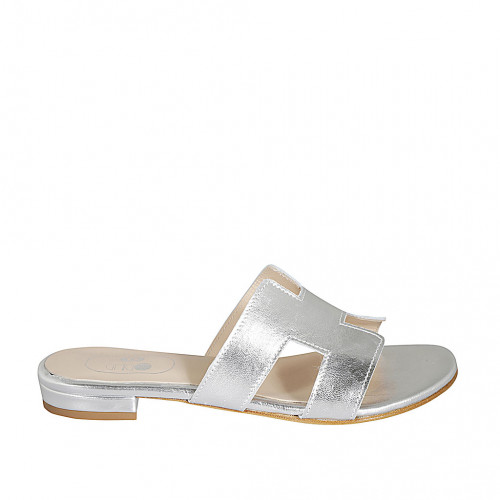 Woman's mules in silver laminated...