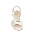 Sandale pour femmes en cuir blanc et daim imprimé lamé platine talon 5 - Pointures disponibles:  32