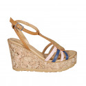Sandale avec courroie pour femmes en cuir cognac, rose et bleu avec goujons dorés et platforme et talon compensé 9 - Pointures disponibles:  32, 34