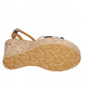 Sandale avec courroie pour femmes en cuir cognac, rose et bleu avec goujons dorés et platforme et talon compensé 9 - Pointures disponibles:  32, 34