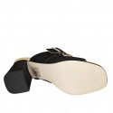 Sabot da donna con in camoscio nero con  fibbia in strass multicolor tacco 8 - Misure disponibili: 32, 33, 34, 46