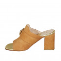 Mule pour femmes en daim cognac avec boucle en strass multicouleur talon 8 - Pointures disponibles:  32, 33, 34, 42, 43, 46