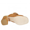 Mule pour femmes en daim cognac avec boucle en strass multicouleur talon 8 - Pointures disponibles:  32, 33, 34, 42, 43, 46