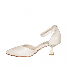 Chaussure ouverte à bout pointu pour femmes avec courroie en cuir beige clair talon 6 - Pointures disponibles:  45 2