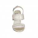 Sandale pour femmes en cuir lamé platine avec strass et talon 7 - Pointures disponibles:  32, 34, 42, 43, 44, 45