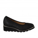 Escarpin pour femmes avec semelle amovible et bout droit en cuir perforé noir talon compensé 4 - Pointures disponibles:  31, 32, 33, 34, 42, 44