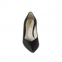 Woman's pointy pump shoe with V-cut in black leather heel 7 - Available sizes:  31, 32, 33, 34, 42, 43, 45