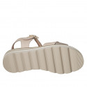 Sandale pour femmes en cuir rose et imprimé lamé platine avec courroie talon compensé 3 - Pointures disponibles:  32, 45