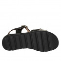 Sandale pour femmes en cuir noir et imprimé lamé platine avec courroie talon compensé 3 - Pointures disponibles:  32, 33, 34, 42, 43, 44, 46
