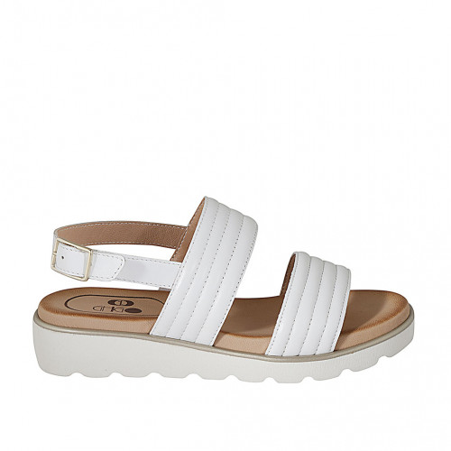 Woman's sandal in white leather wedge...