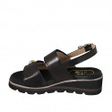 Sandale pour femmes en cuir et cuir tressé noir avec fermeture velcro y goujons talon compensé 4 - Pointures disponibles:  43, 44, 45, 46