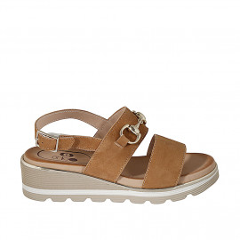 Sandale pour femmes avec accessoire en cuir cognac talon compensé 4 - Pointures disponibles: 42, 44, 46