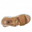 Sandalo da donna con accessorio in pelle color cuoio zeppa 4 - Misure disponibili: 42, 44, 46