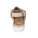 Sandalo da donna in pelle stampata color sabbia e platino zeppa 3 - Misure disponibili: 33
