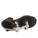 Sandalia para mujer en piel negra con pedreria de cristal a forma de flores tacon 6 - Tallas disponibles:  42, 43, 44, 46