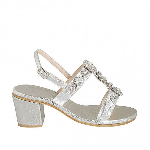 Woman's sandal with crystal...
