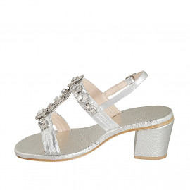 Sandalo da donna con strass di cristalli a fiori in pelle laminata argento tacco 6 - Misure disponibili: 42 2