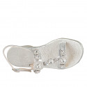 Sandale pour femmes avec strass de cristal en forme de fleurs en cuir lamé argent talon 6 - Pointures disponibles:  32, 33, 34, 42, 43, 44, 46