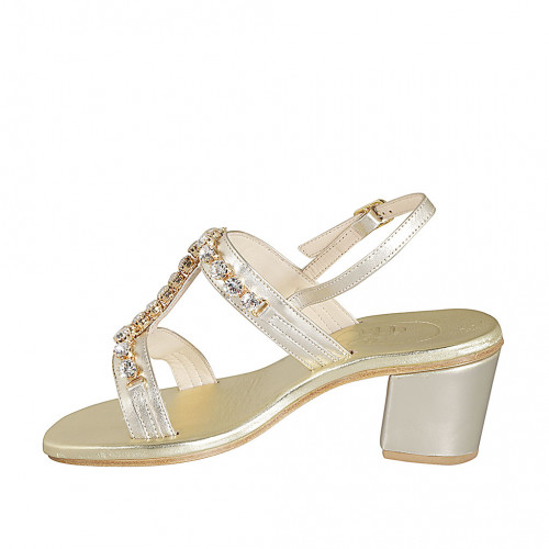 Sandalo da donna con strass di cristalli dorati in pelle laminata platino tacco 6 - Misure disponibili: 32, 33, 34, 42, 43, 44, 45, 46