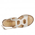 Sandale pour femmes en daim beige imprimé lamé platine talon 2 - Pointures disponibles:  32, 33, 42