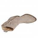 Bottine texan pour femmes avec fermeture éclair et broderie en daim beige sable talon 8 - Pointures disponibles:  43, 44