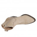 Bottine texan pour femmes avec fermeture éclair et broderie en nubuck beige sable talon 5 - Pointures disponibles:  32, 45