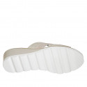 Mule pour femmes en daim taupe et daim beige imprimé platine talon compensé 5 - Pointures disponibles:  42, 43, 44