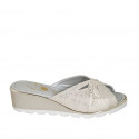 Mule pour femmes en daim beige et daim imprimé platine talon compensé 5 - Pointures disponibles:  42, 44, 45