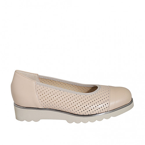 Ballerine pour femmes en cuir perforé rose clair avec bout droit talon compensé 3 - Pointures disponibles:  34, 44, 45