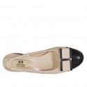 Decolté aperta sul tallone da donna con elastico e fiocco in pelle rosa chiaro e nera tacco 4 - Misure disponibili: 34
