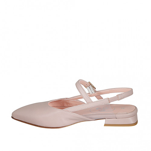 Decolte aperta sul tallone da donna con elastico e cinturino in pelle rosa chiaro e vinile trasparente tacco 2