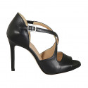 Zapato para mujer abierto con tiras cruzadas en piel color negro y tacón aguja de 10 - Tallas disponibles:  32, 33, 34, 42, 44, 45, 46