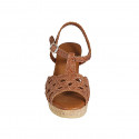 Sandale pour femmes avec courroie et plateforme en cuir tressé cognac avec talon compensé 7 - Pointures disponibles:  42, 43, 44