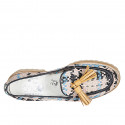 Mocassin pour femmes en cuir tressé rose, noir, bleu clair et cognac avec glands talon 3 - Pointures disponibles:  32, 44, 45