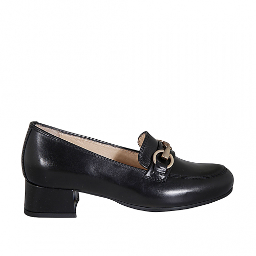 Mocasin pour femmes en cuir noir avec accessoire et talon 4 - Pointures disponibles:  33, 43, 44