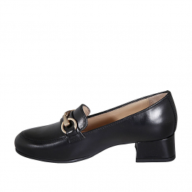 Mocasin pour femmes en cuir noir avec accessoire et talon 4 - Pointures disponibles:  33, 43, 44 2
