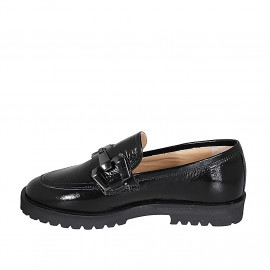 Mocassino da donna con accessorio in vernice nera tacco 3 - Misure disponibili: 32, 35, 43, 44, 45 2