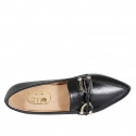 Mocasíno a punta para mujer en piel negra con accesorio y moño tacon 1 - Tallas disponibles:  35, 42, 43