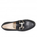 Mocassin pour femmes avec accessoire en cuir noir talon compensé 4 - Pointures disponibles:  43, 45, 46