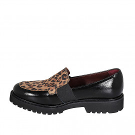 ﻿Mocassin pour femmes avec elastiques et semelle amovible en cuir verni noir et daim tacheté talon 3 - Pointures disponibles:  32 2