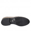 Mocasín para mujer con accesorio en gamuza gris perla tacon 3 - Tallas disponibles:  35, 42, 44, 47