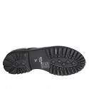 Scarpa stringata derby da donna in pelle abrasivata nera con coda di rondine tacco 3 - Misure disponibili: 32, 33, 35