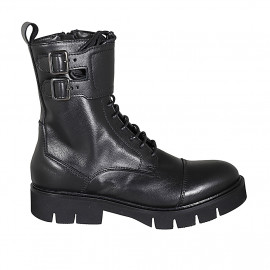 Botin para mujer modelo combate con cordones, puntera, hebillas y cremallera en piel negra con tacon 3 - Tallas disponibles: 34, 43, 44