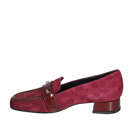 Mocassin à bout carré avec goujons pour femmes en daim et cuir verni bordeaux talon 3 - Pointures disponibles:  33, 35, 42, 43, 45 2