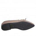 Mocassin à bout pointu pour femmes en cuir gris tourterelle avec accessoire et arc talon 1 - Pointures disponibles:  35, 42, 45