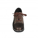 Scarpa stringata da donna con cerniera e plantare estraibile in camoscio taupe e laminato ottone zeppa 3 - Misure disponibili: 42, 43, 44, 45