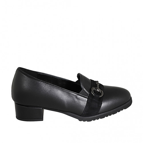 Mocassino da donna con elastici, accessorio e plantare estraibile in pelle e camoscio nero tacco 3 - Misure disponibili: 32, 42